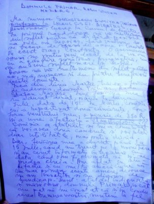 Ameninţă că intră în greva foamei fiindcă primăria îi dă doar o cameră în cartierul social Henri Coandă